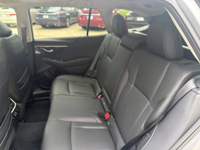 Used 2025 Subaru Outback Touring AWD/4WD image 33