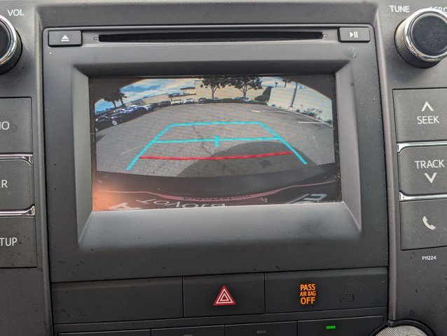 Used 2016 Toyota Camry SE FWD image 12