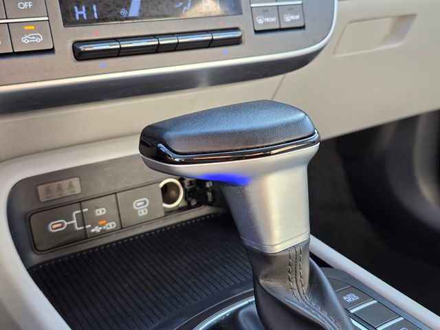 Used 2024 Hyundai Kona SEL image 30