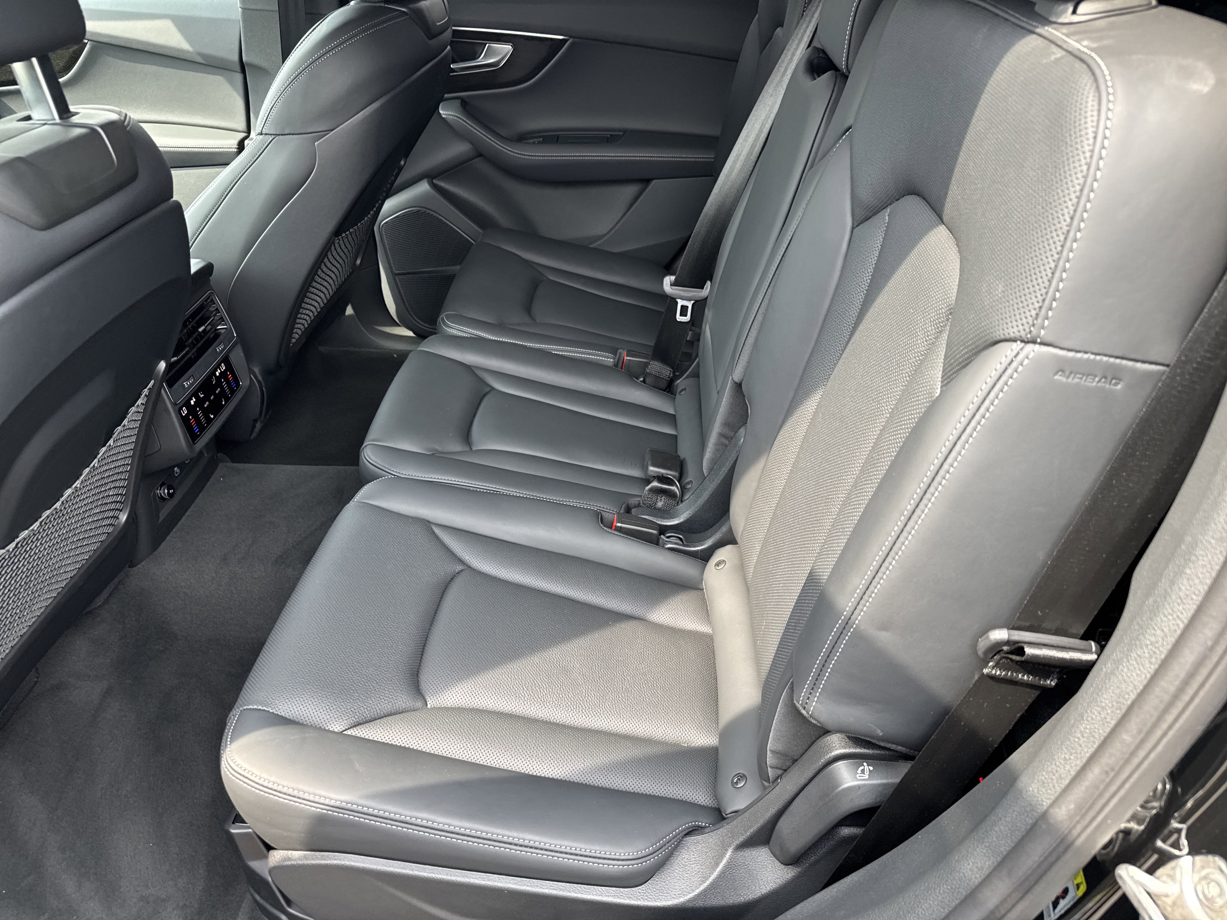 Certified 2025 Audi Q7 3.0T Prestige image 6