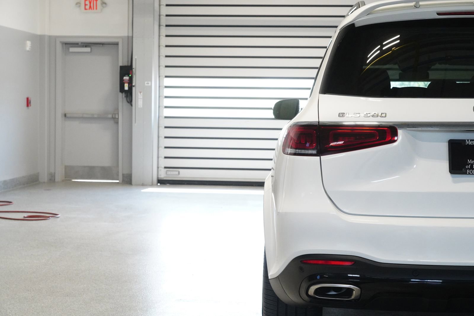 Used 2023 Mercedes-Benz GLS 580 4MATIC image 9