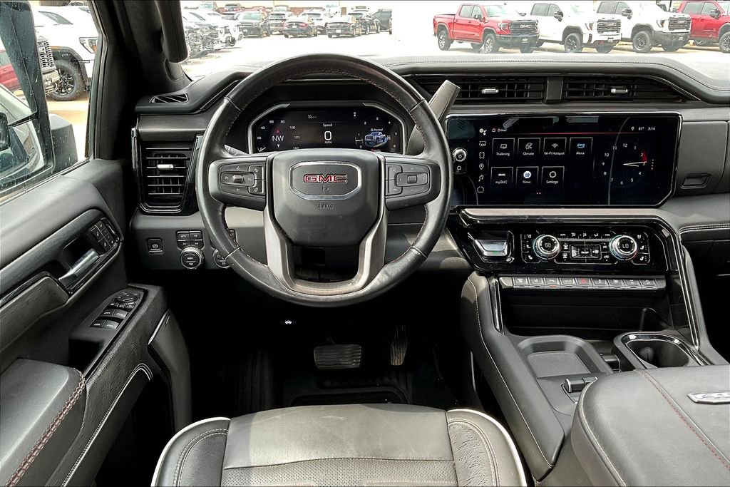 Used 2024 GMC Sierra 2500 AT4X image 7