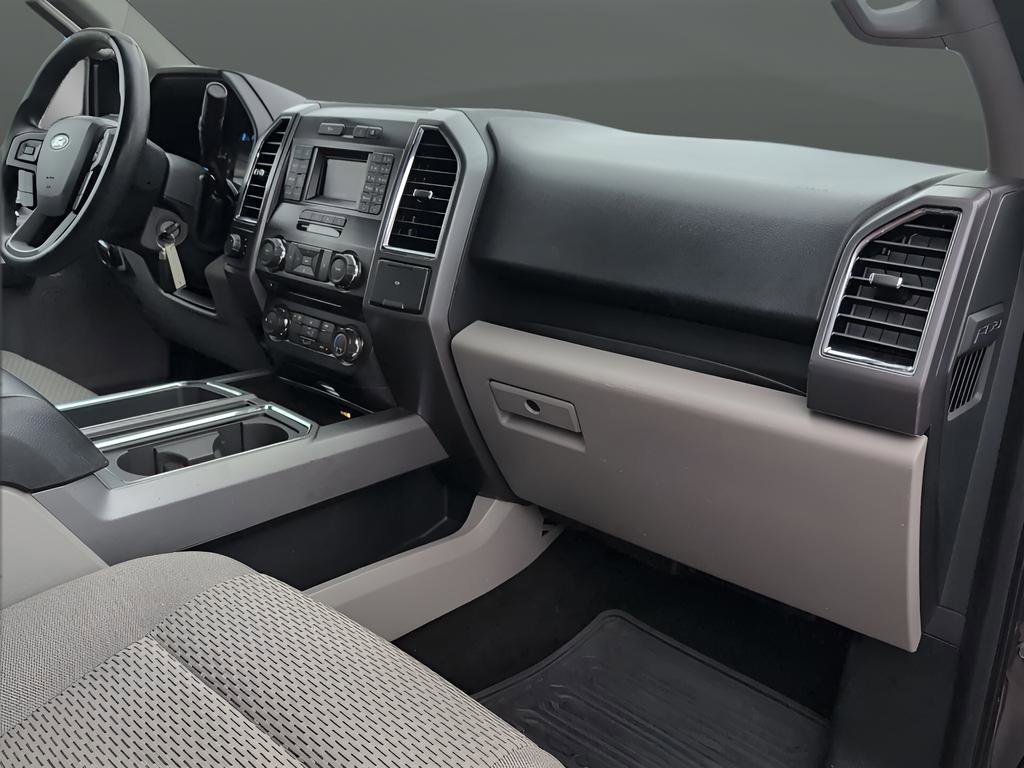 Used 2015 Ford F150 XLT w/ Trailer Tow Package image 25