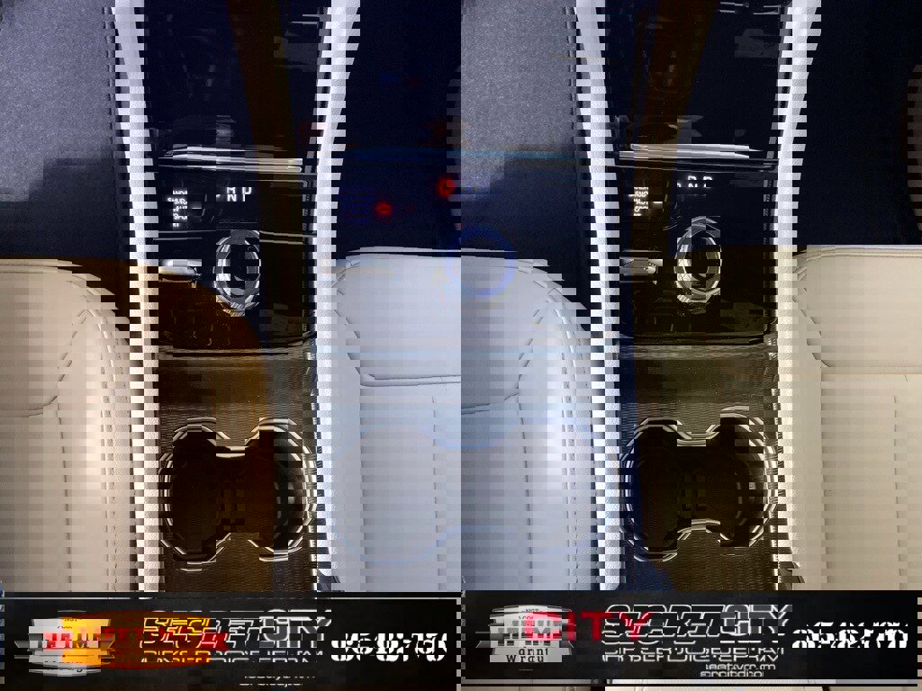 New 2025 Jeep Grand Cherokee L Limited image 25