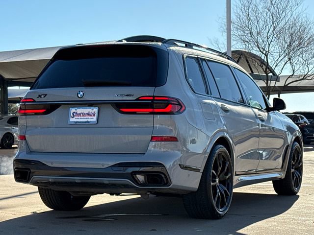 Used 2023 BMW X7 xDrive40i w/ M Sport Package image 8