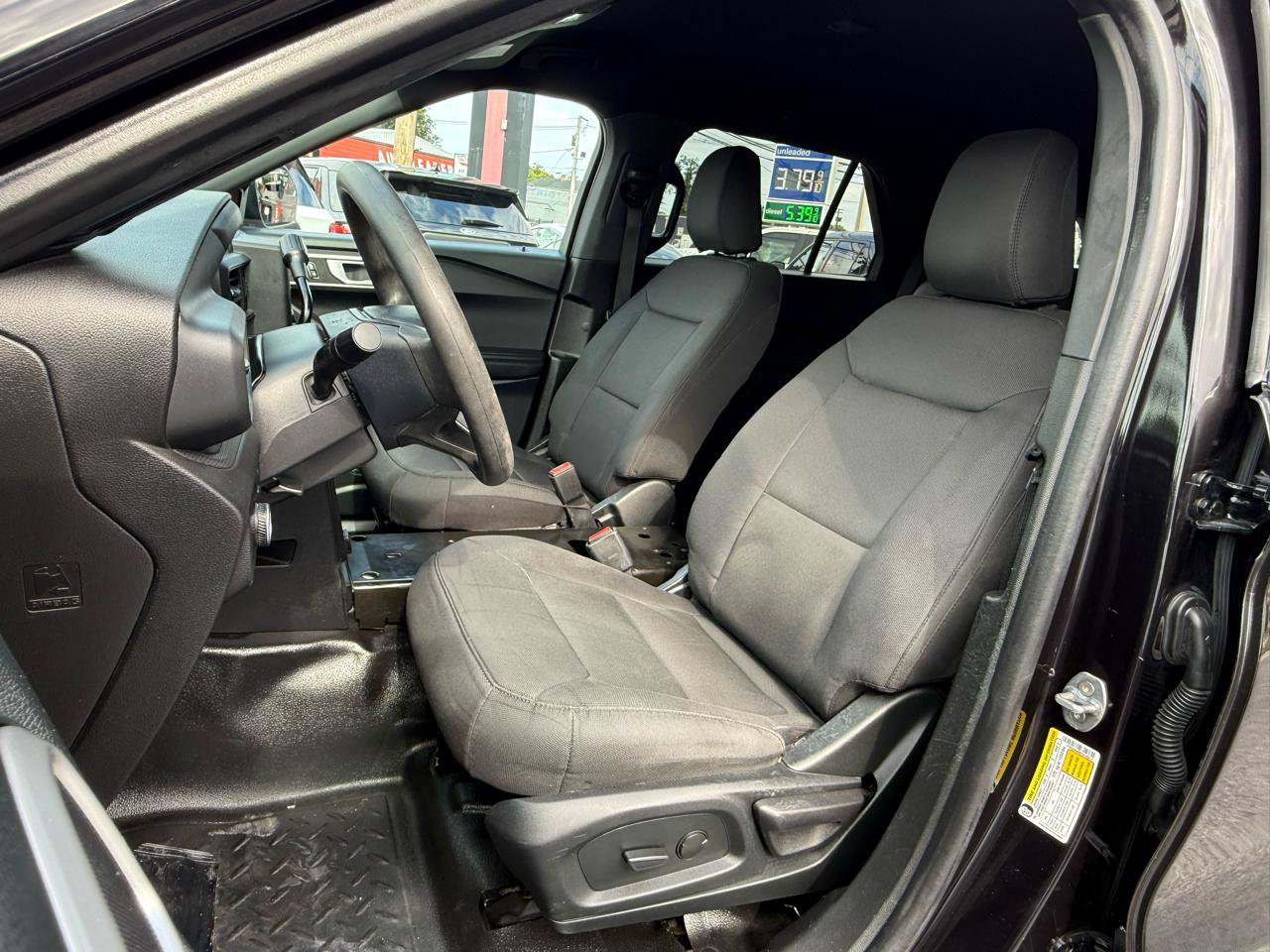 Used 2023 Ford Explorer 4WD Police Interceptor image 4