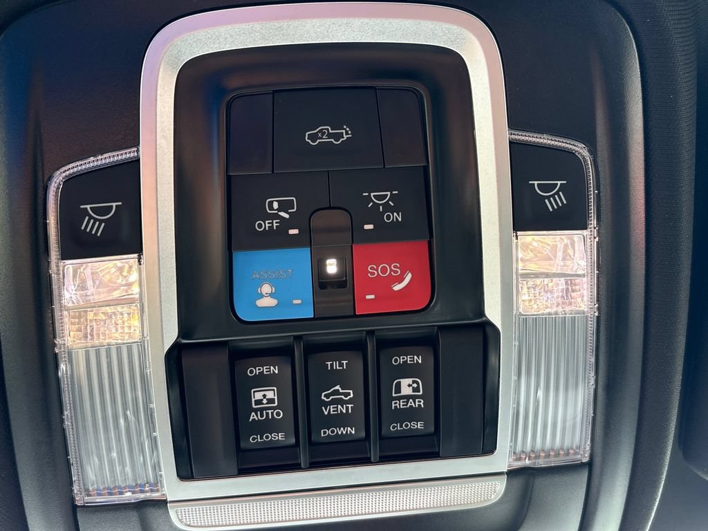 New 2026 RAM 2500 Laramie AWD/4WD image 44