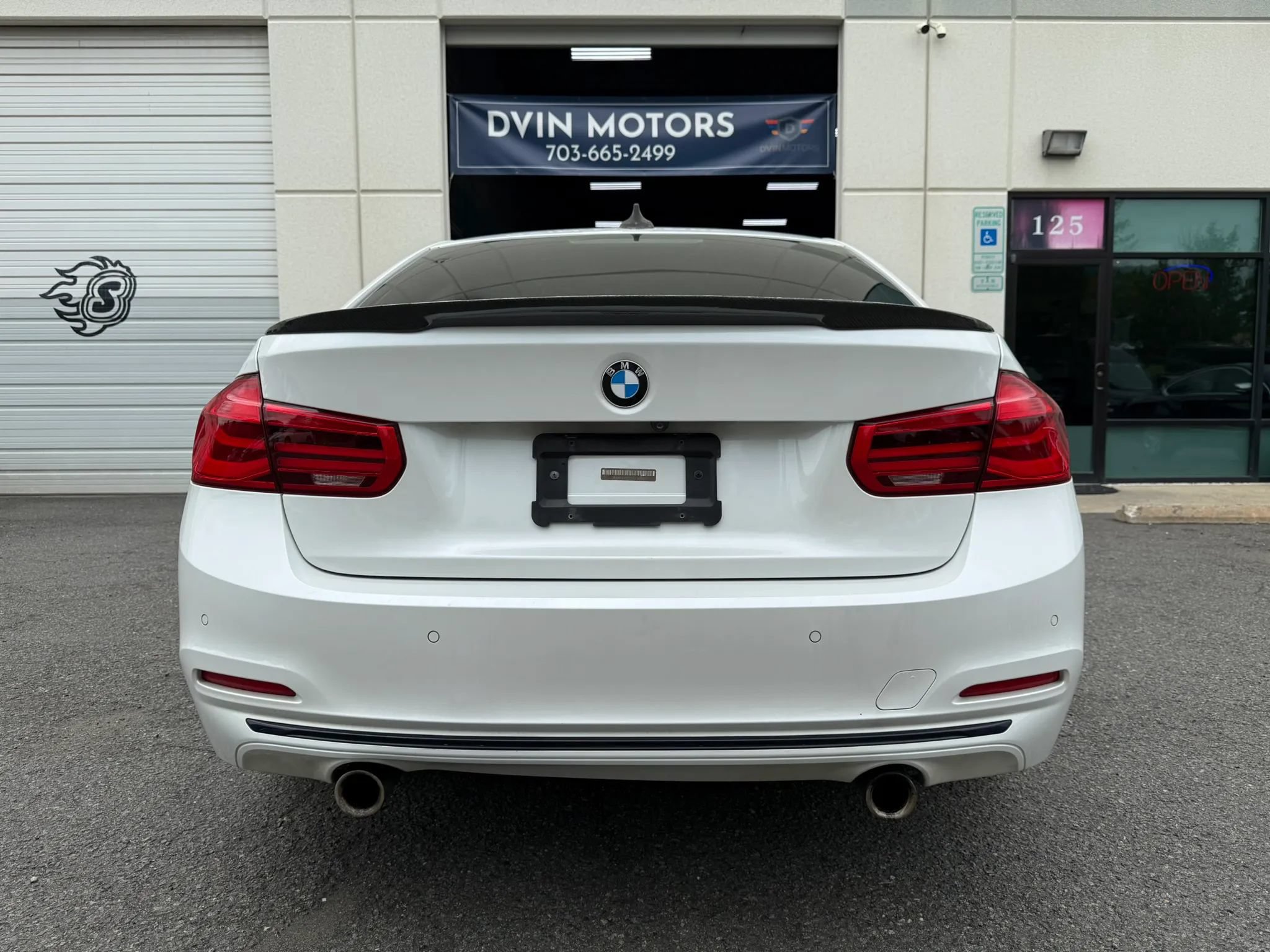 Used 2016 BMW 340i xDrive Sedan AWD/4WD image 13