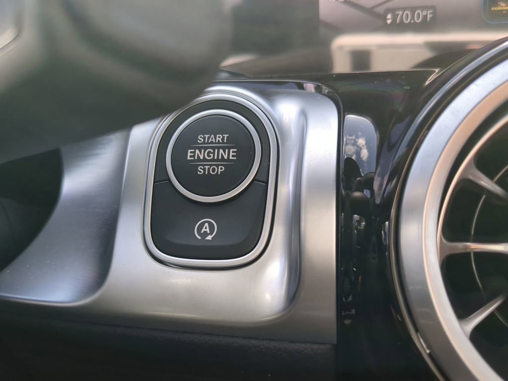 New 2024 Mercedes-Benz GLB 35 AMG 4MATIC image 16