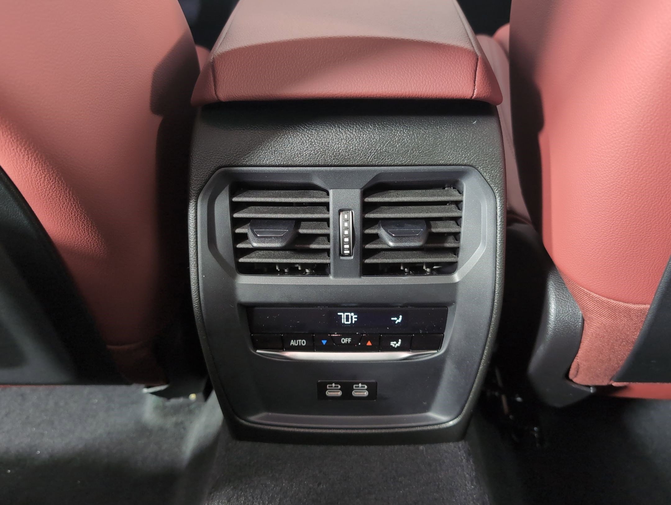 Used 2026 BMW 330i xDrive Sedan w/ Premium Package image 29