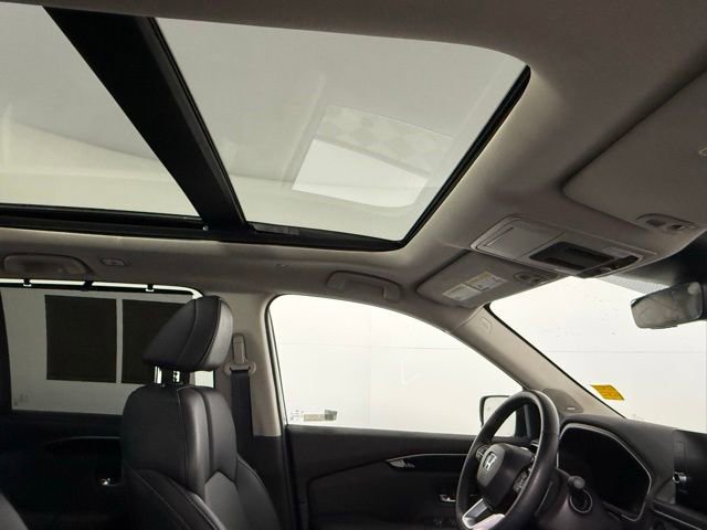 Used 2025 Honda Pilot Touring image 56