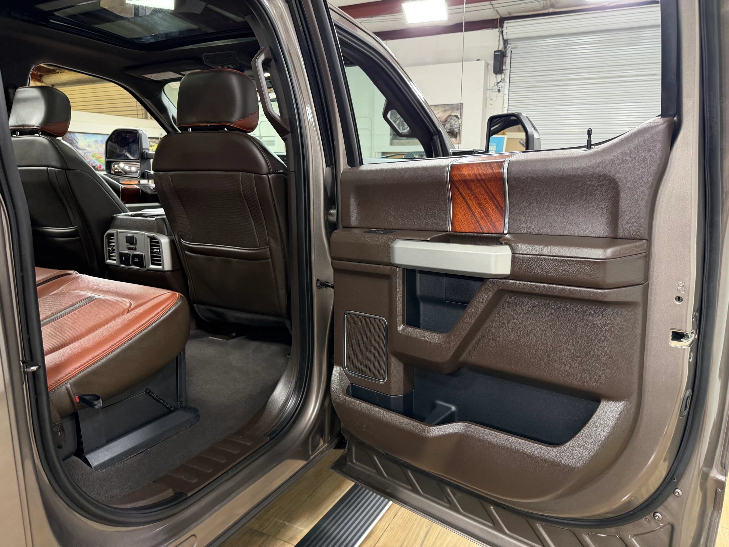Used 2019 Ford F250 King Ranch w/ King Ranch Ultimate Package AWD/4WD image 17