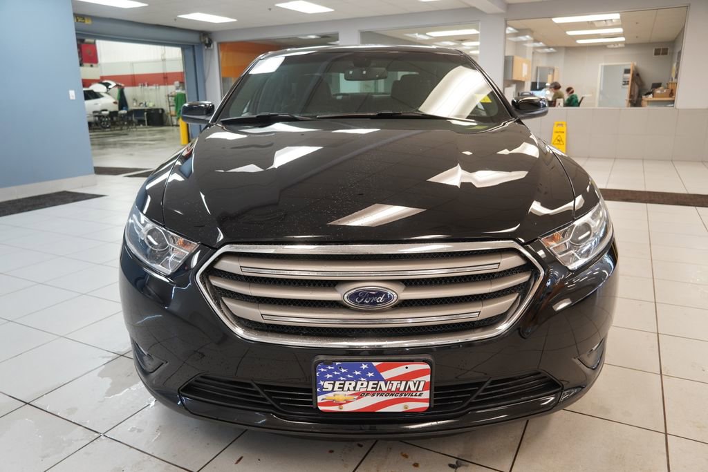 Used 2016 Ford Taurus SEL image 15