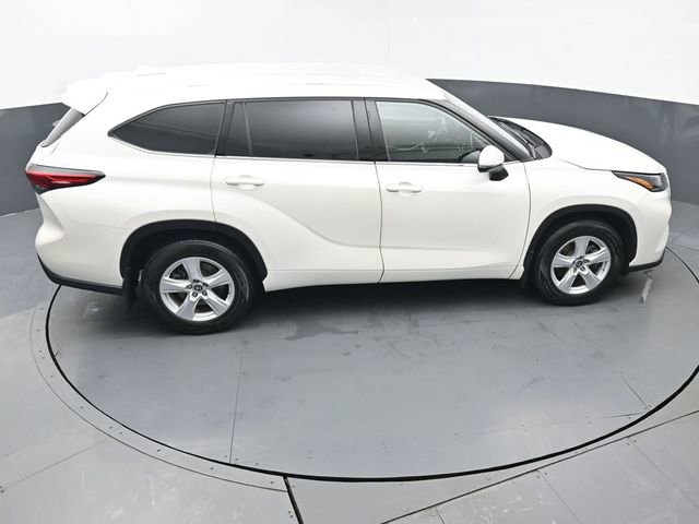 Certified 2021 Toyota Highlander LE image 45