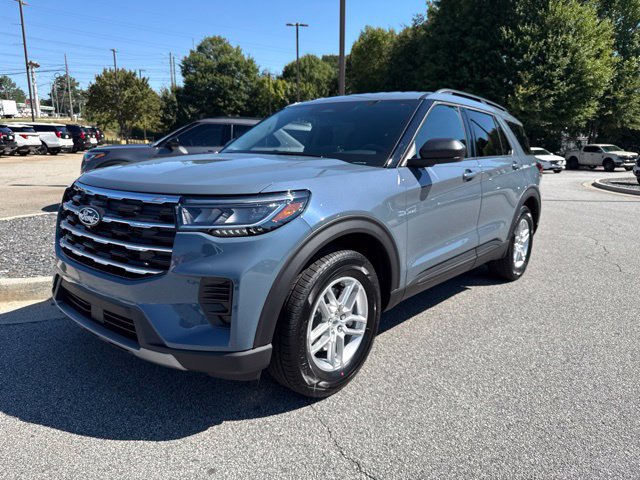 New 2027 Ford Explorer Active RWD image 5