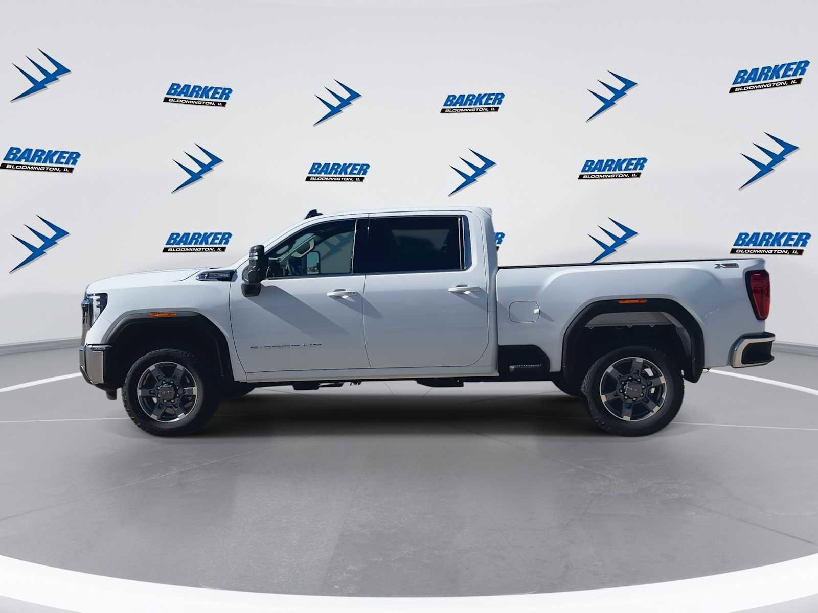 New 2026 GMC Sierra 2500 SLE image 5