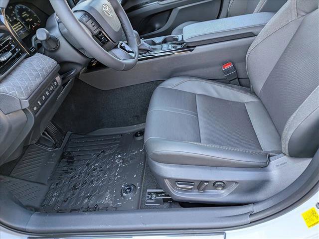 New 2026 Toyota Camry XLE image 4