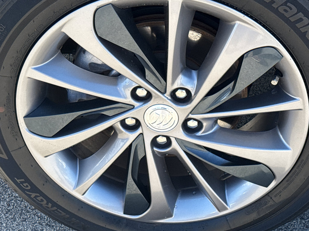 Used 2023 Buick Encore GX Select w/ Sport Touring Package FWD image 10