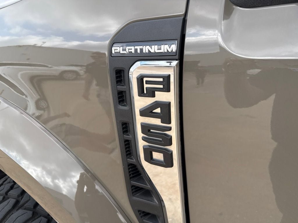 Used 2026 Ford F450 Platinum w/ Platinum Plus Package AWD/4WD image 8