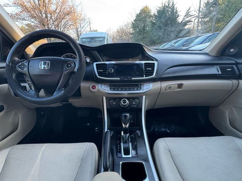 Used 2015 Honda Accord EX-L image 14