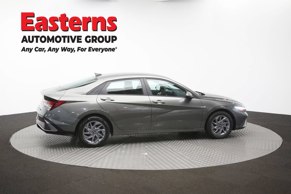 Used 2024 Hyundai Elantra SEL FWD image 42