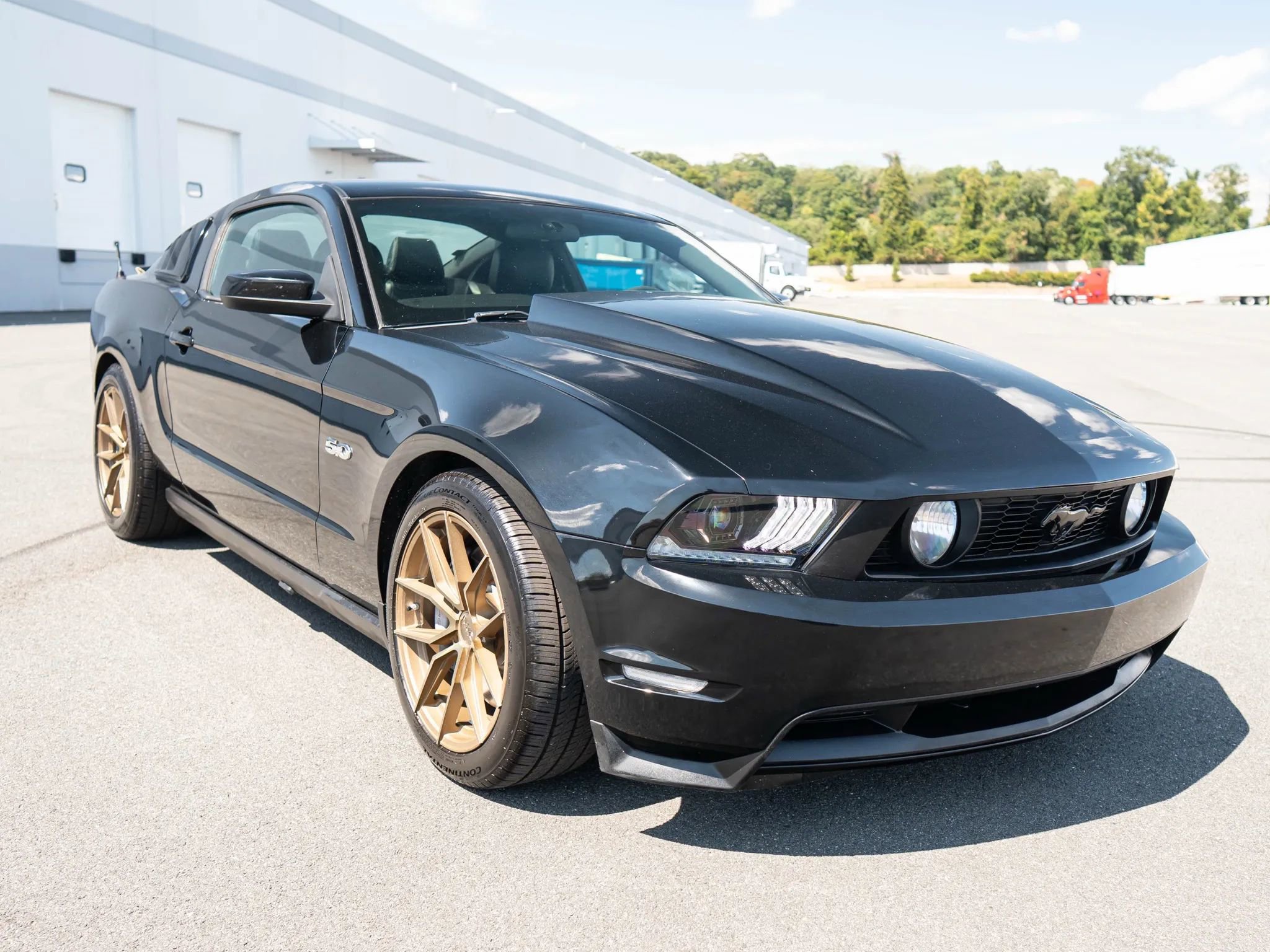 Used 2012 Ford Mustang GT w/ Brembo Brake Pkg image 8