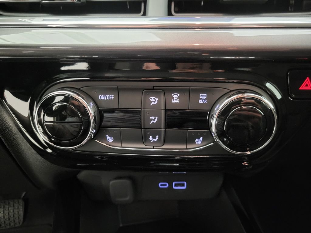 New 2026 Chevrolet Trax LS FWD image 7