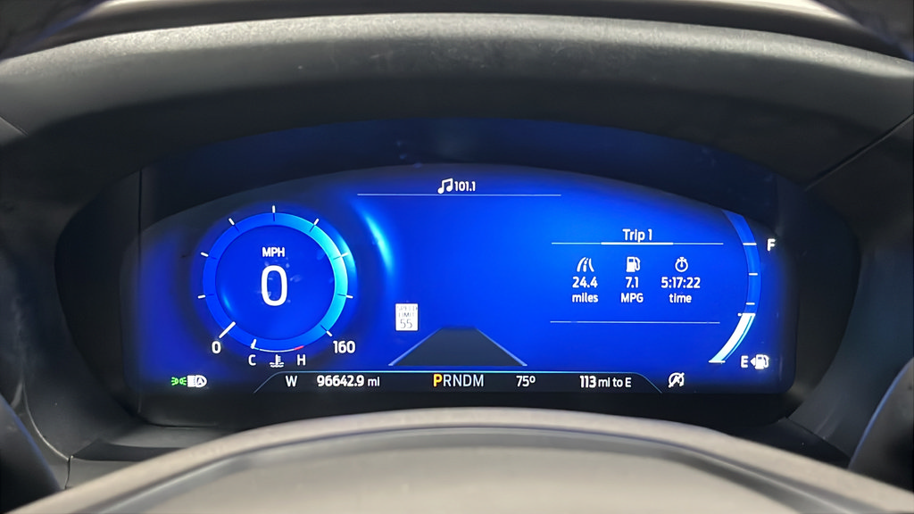 Used 2020 Ford Explorer Platinum w/ Premium Technology Package AWD/4WD image 17