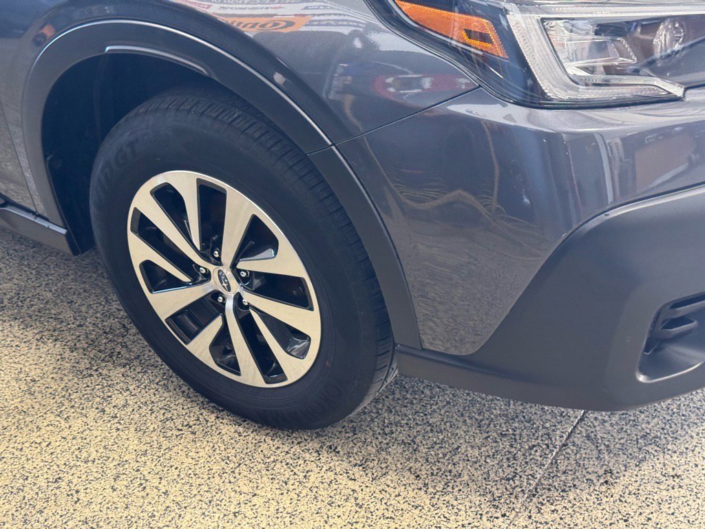 Used 2022 Subaru Outback Premium image 4