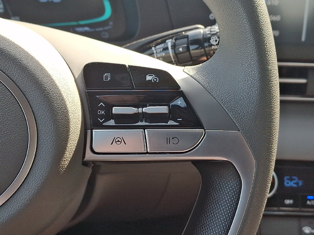 Used 2026 Hyundai Elantra Hybrid FWD image 21
