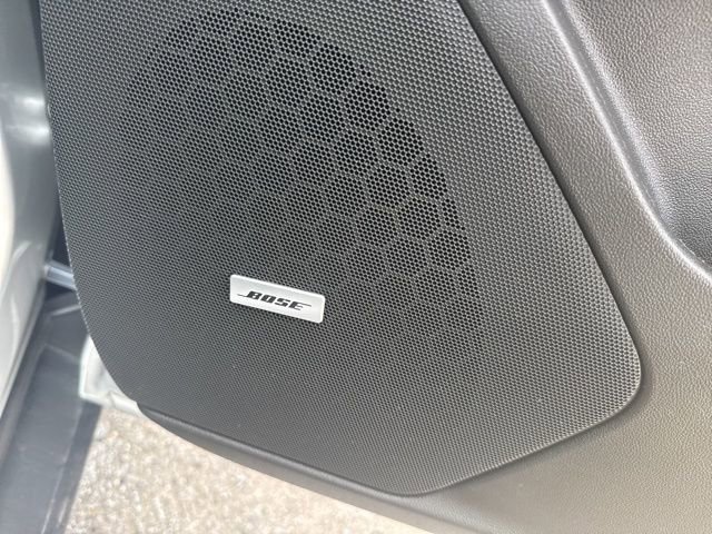 Used 2017 Cadillac XT5 Luxury w/ Driver Awareness Package image 8