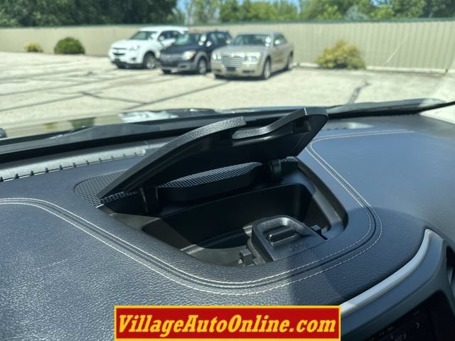 Used 2017 Jeep Cherokee Latitude w/ Comfort/Convenience Group AWD/4WD image 13