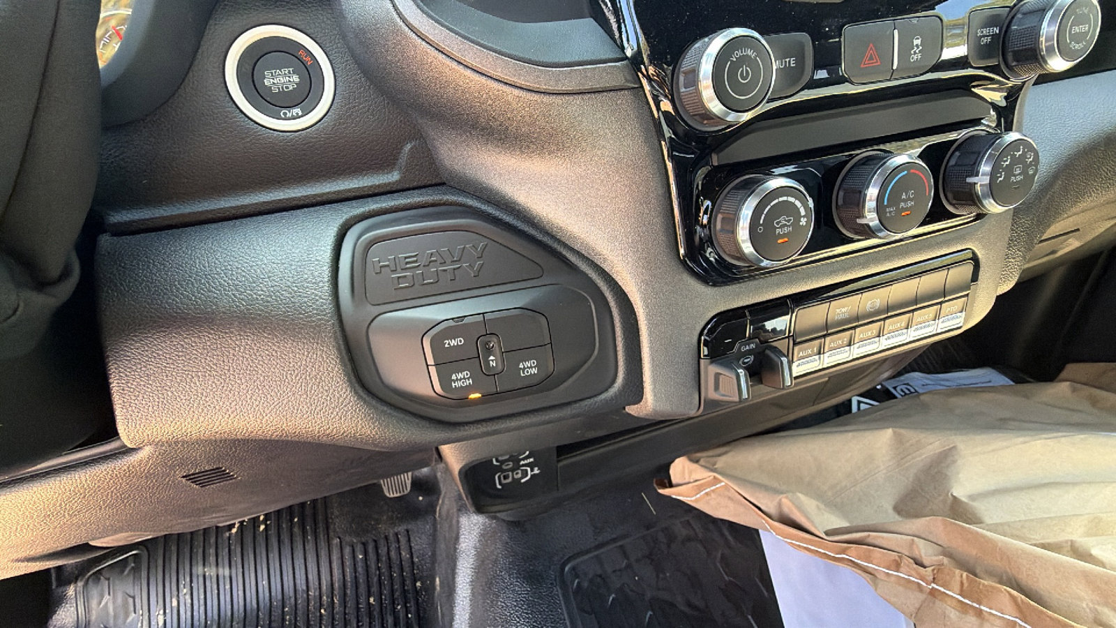 New 2026 RAM 4500 Tradesman w/ Chrome Appearance Group AWD/4WD image 23
