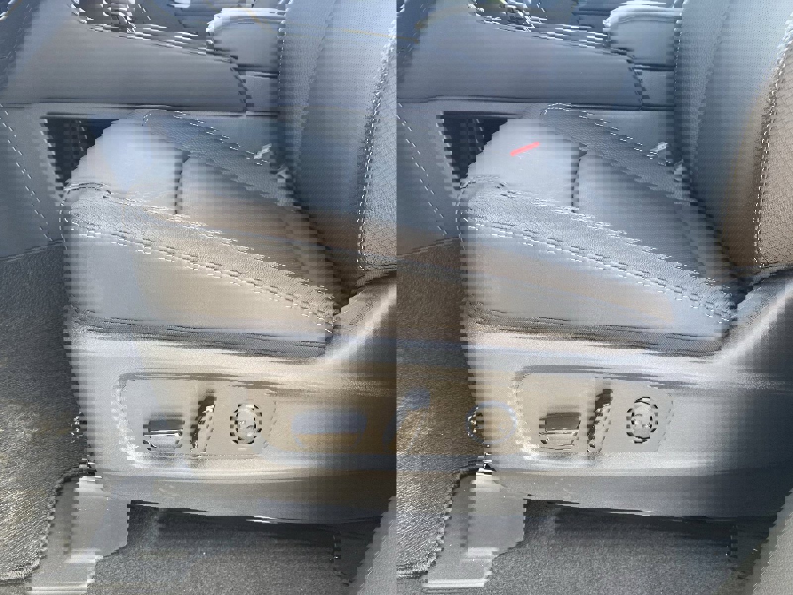 New 2026 Nissan Pathfinder SL image 22