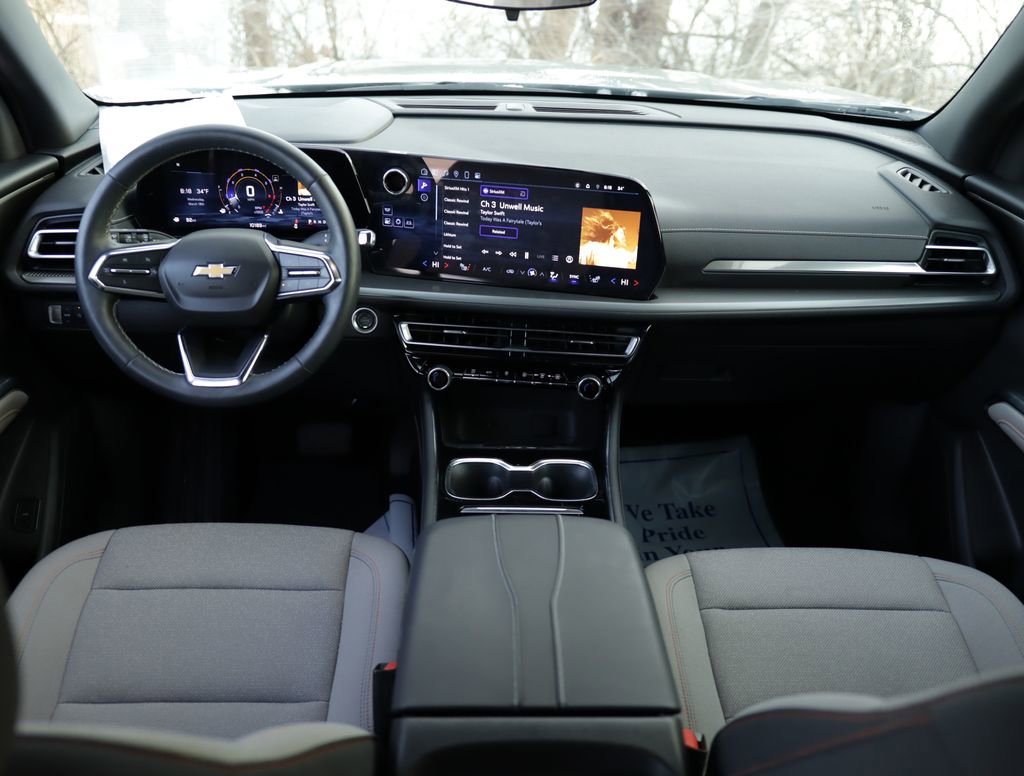 Used 2024 Chevrolet Traverse LT w/ Trailering Package image 21