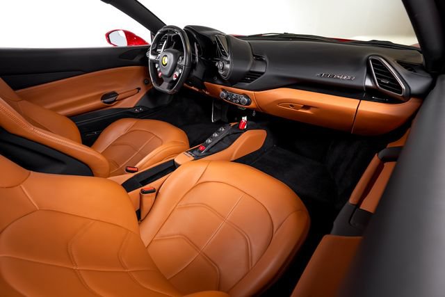 Certified 2018 Ferrari 488 GTB RWD image 51