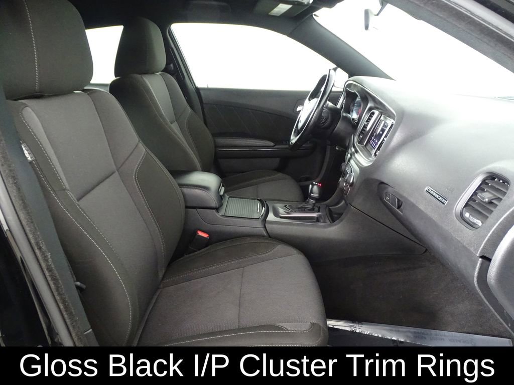 Used 2020 Dodge Charger SXT w/ Blacktop Package image 13