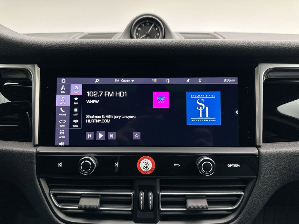 Used 2023 Porsche Macan S image 27