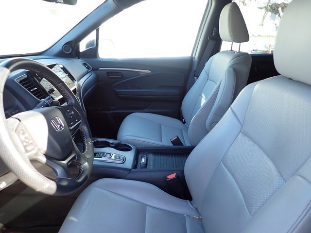 Used 2023 Honda Passport EX-L image 10