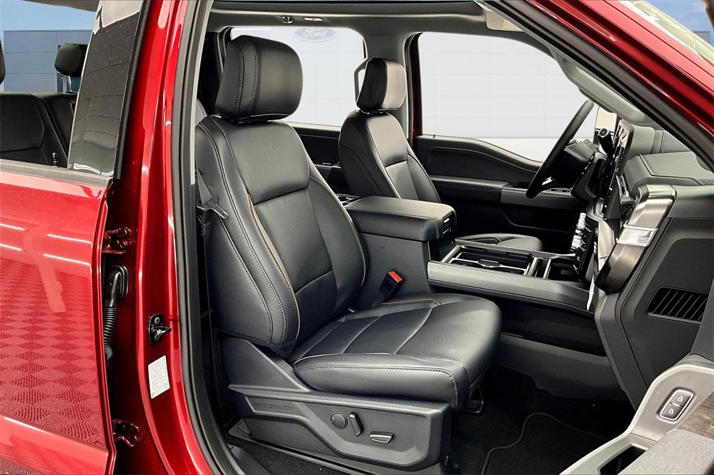 New 2026 Ford F350 Lariat w/ Black Appearance Package image 11