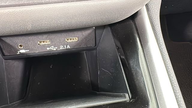 Certified 2022 Subaru Outback Premium image 31