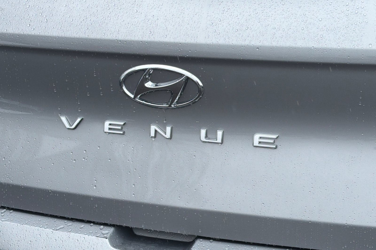 Used 2025 Hyundai Venue SEL image 26