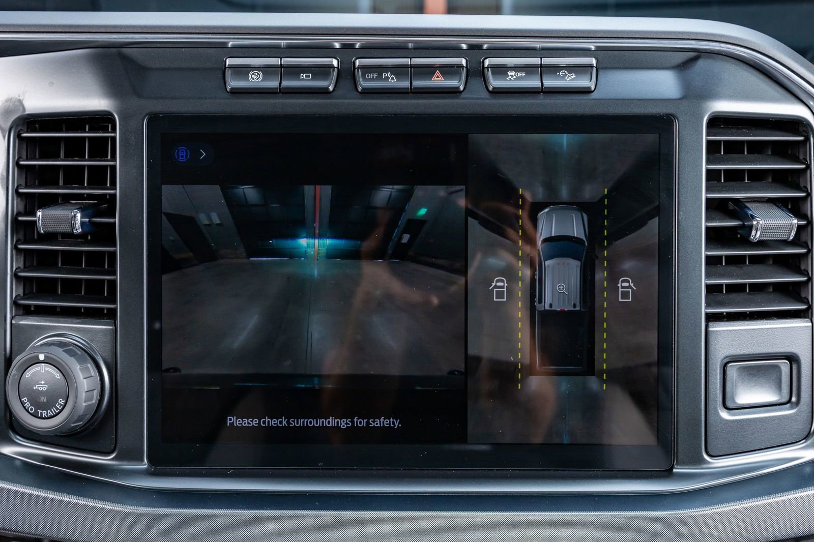 Used 2024 Ford F250 Limited w/ FX4 Off-Road Package image 25