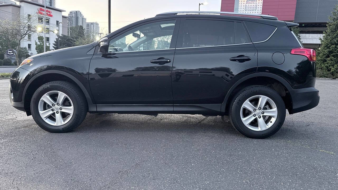 Used 2014 Toyota RAV4 XLE AWD/4WD image 8