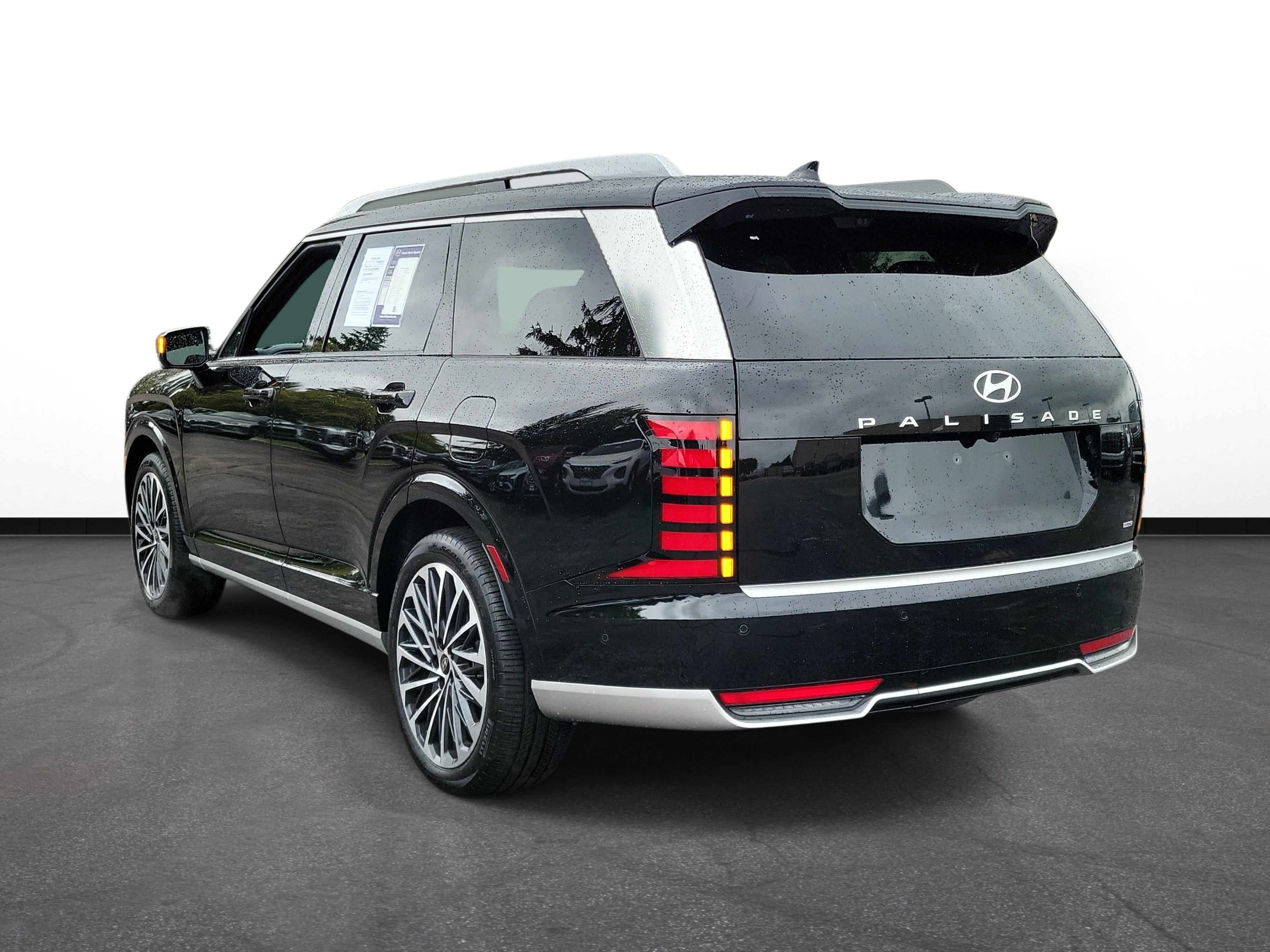 Used 2026 Hyundai Palisade Calligraphy AWD/4WD image 3