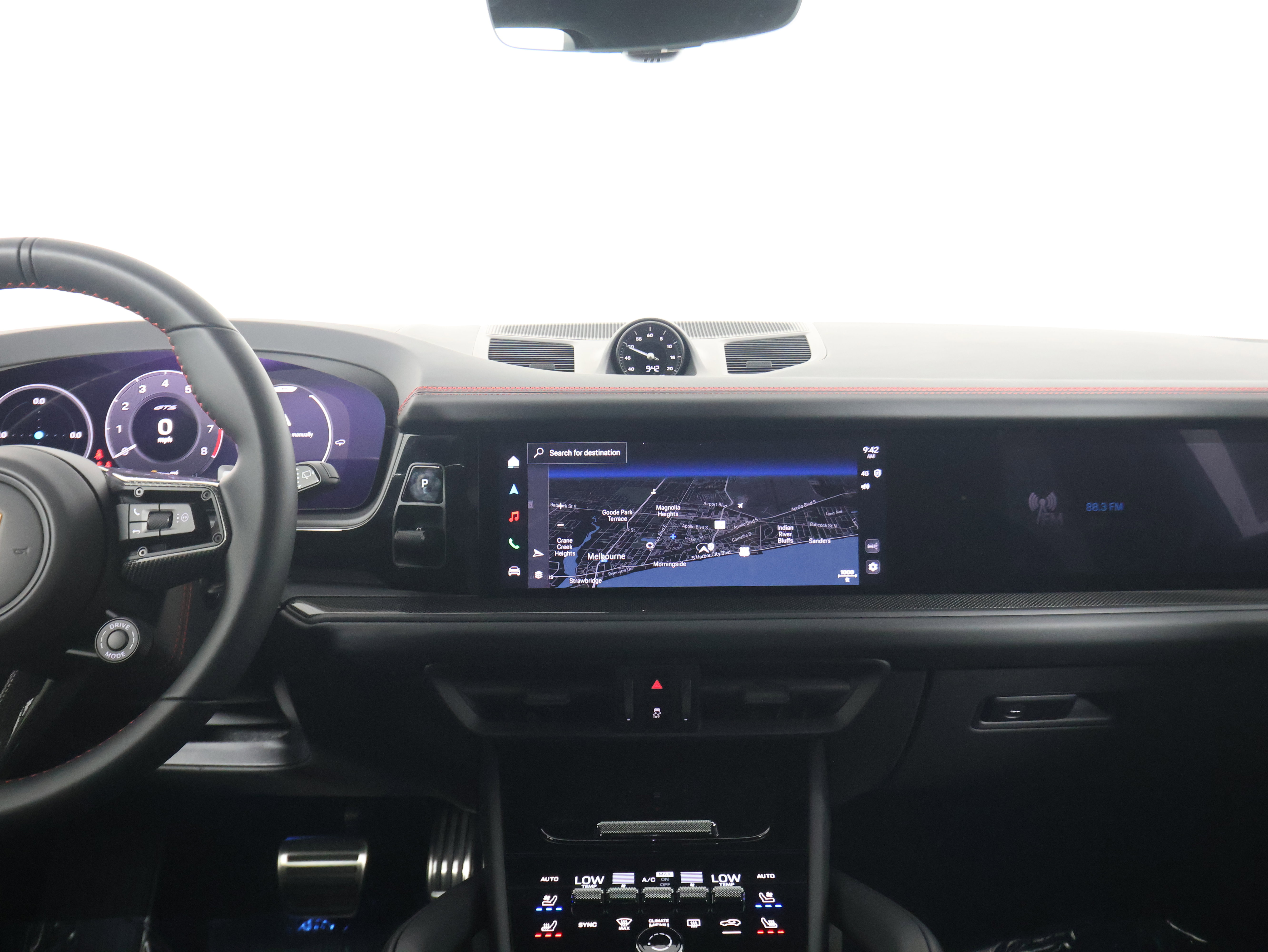 New 2025 Porsche Cayenne GTS image 19
