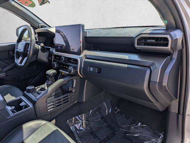 Certified 2025 Toyota 4Runner TRD Off-Road Premium w/ Tow Technology Package AWD/4WD image 22