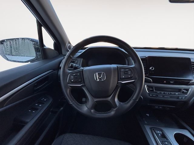 Certified 2025 Honda Ridgeline Sport image 12