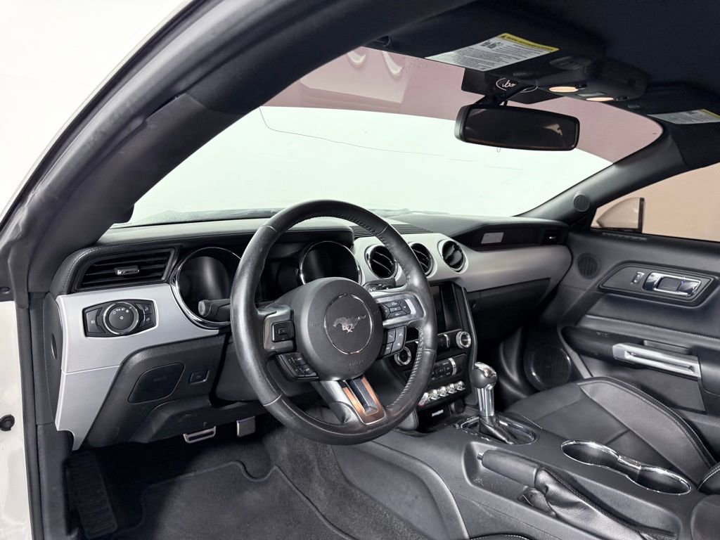 Used 2017 Ford Mustang GT Premium image 20