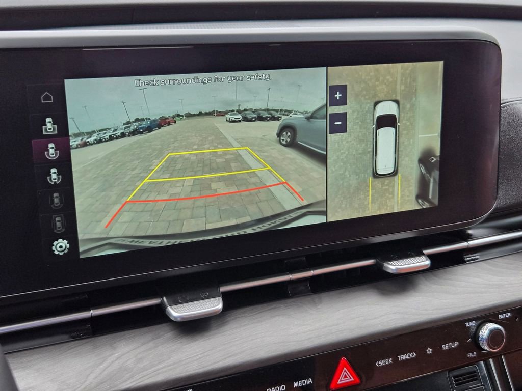 Used 2023 Kia Carnival SX image 34